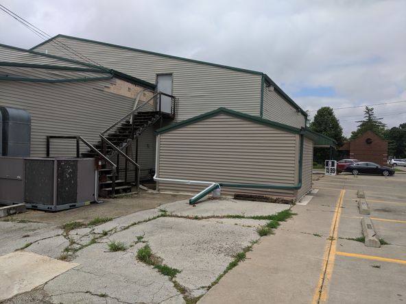 210 W Main St, Lexington, IL 61753